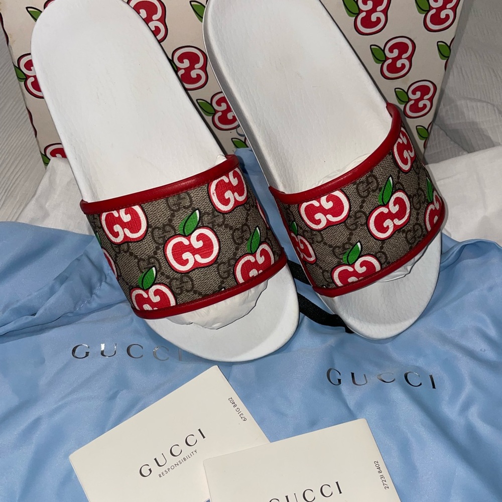 Gucci GG Cherry Slides